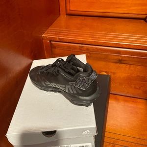 Kids/youth Football/Soccer Cleats